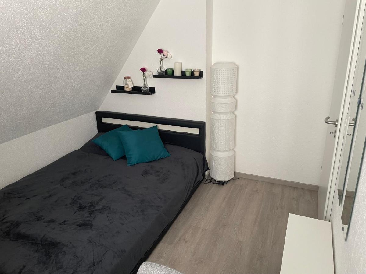 #1 Modernes Zimmer Mit Pool Und Garten Memmingen Exterior photo