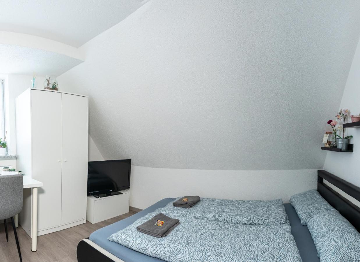 #1 Modernes Zimmer Mit Pool Und Garten Memmingen Exterior photo