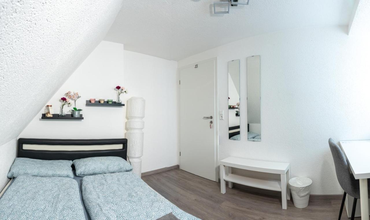 #1 Modernes Zimmer Mit Pool Und Garten Memmingen Exterior photo